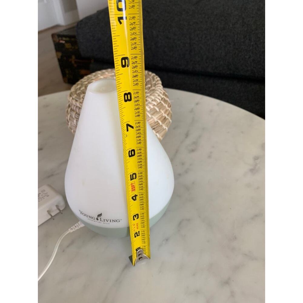 Young Living Dewdrop Diffuser - Picture 7 of 8